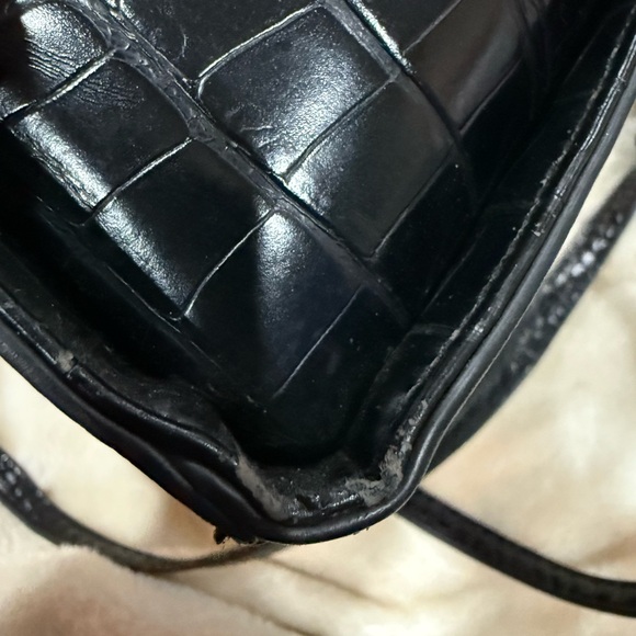 Elegant Antik Kraft Black Crocodile-Embossed Handbag, crossbody or handle - Picture 10 of 11